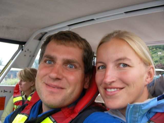 Zunaechst haben wir erstmal das Wassertaxi bestiegen.