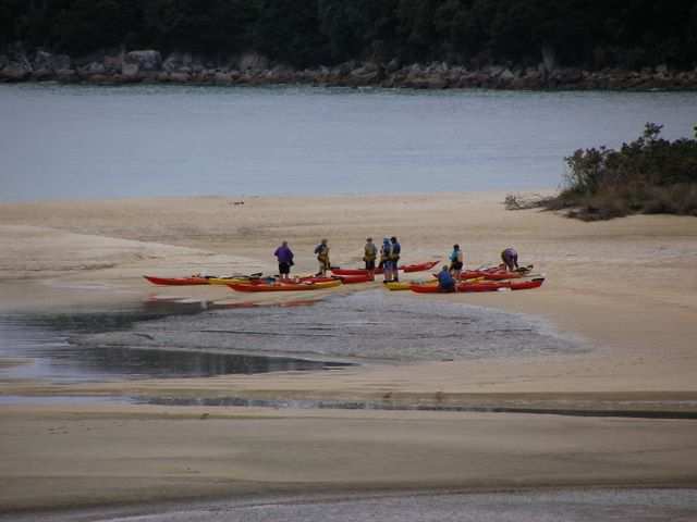 Manche haben sichs fuers Kayak entschieden. Seit dem Doubtful Sound war unser Bedarf hierfuer aber schon gedeckt.