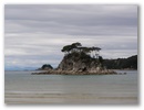 Kleine Insel in der Bucht.