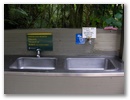 Welch Luxus, es gibt sogar Trinkwasser.