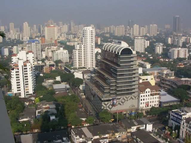 Bangkok - Denn die Wohnung befindet sich ...