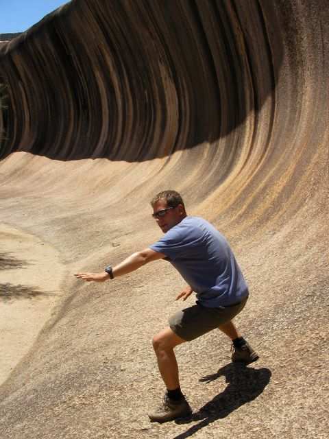 Das ist die perfekte Welle! Olaf surft den “Wave Rock”!