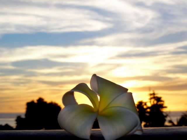 Naechster Sonnenuntergang auf Tahiti!