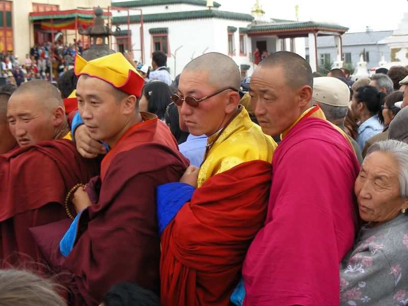 Warten auf den Dalai Lama