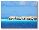 Hat man einen Ueberwasserbungalow, dann ist der Strand entbehrlich.