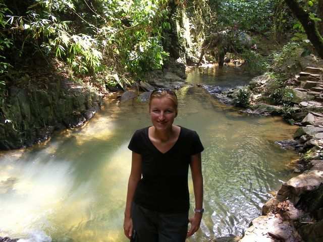 DIE SCHÖNSTEN BILDER -- Pause vom Elefantentrekking im Khao Sok Nationalpark.