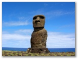DIE SCHÖNSTEN BILDER -- Osterinsel: ein einzelner Moai