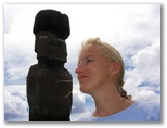 DIE SCHÖNSTEN BILDER -- Sabine und ihr Lieblingsmoai!