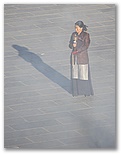 DIE SCHÖNSTEN BILDER -- Pilgerin in Lhasa.