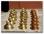 DIE SCHÖNSTEN BILDER -- Trinkgefaesse der Buddhas.