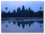 DIE SCHÖNSTEN BILDER -- Sonenaufgang in Angkor Wat.