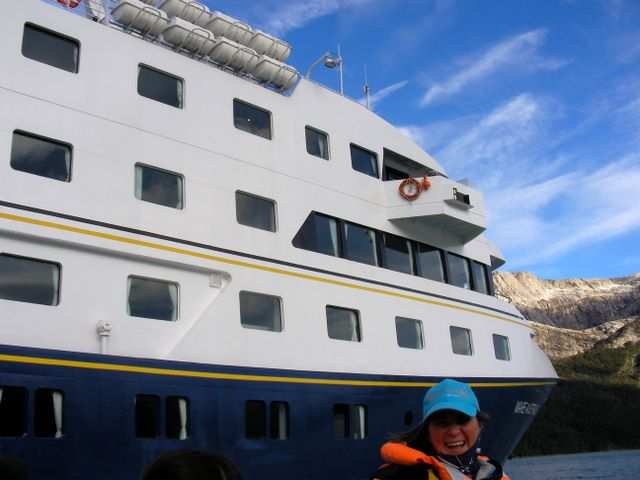 Also schnell noch eine Runde ums Schiff.