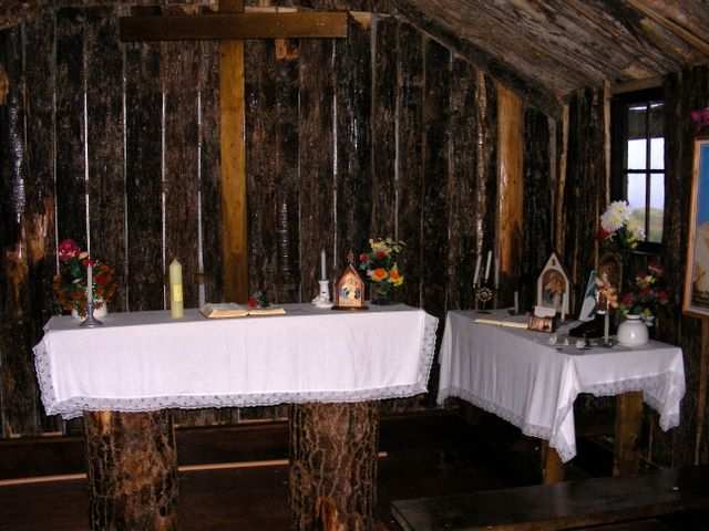 Sogar mit einem kleinen Altar.