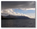 Vorne Backbord kommt Punta Arenas in Sicht.