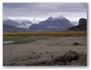 Hinten rechts ist der Marinelli-Gletscher zu sehen. Vor 22 Jahren war das Eis ungefaehr an der Hoehe, von wo diese Aufnahme gemacht wurde.