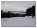 Hier die Skipiste. Noch ist es zuwenig Schnee und der lift geschlossen.