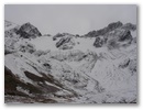 Hier das Ziel der Wanderung. Ein Gletscherlein im Schnee.