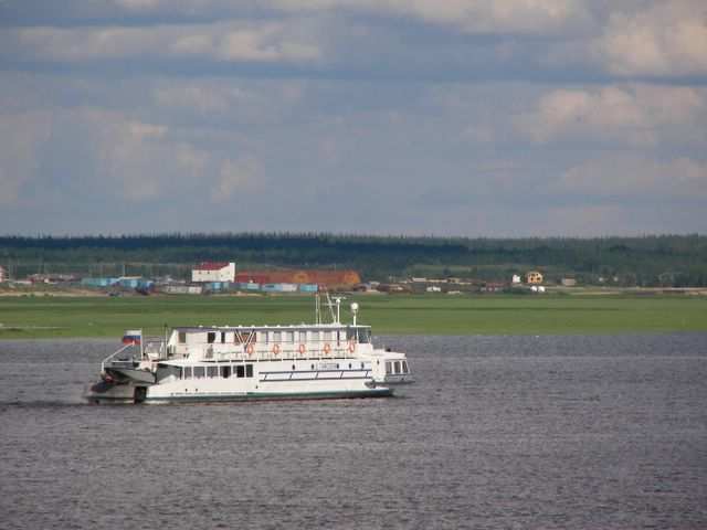 Sibirische Flussfahrt