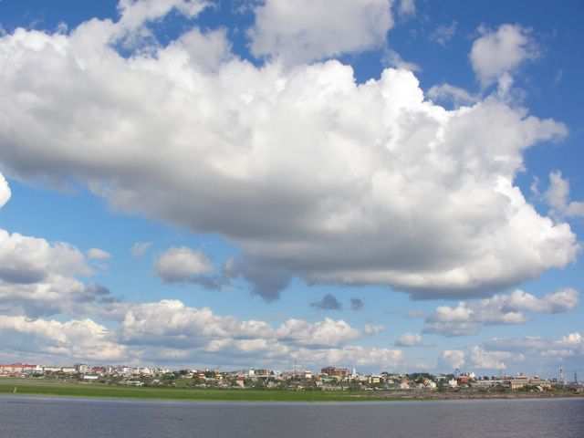 Sibirische Flussfahrt