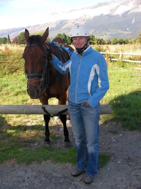 Naechster Tag: Heute reitet Bine auf Monty.