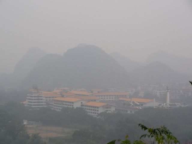 Guilin - noch mehr Huegel, noch mehr Nebel