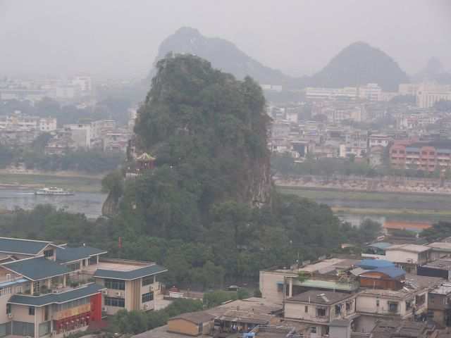 Guilin - Huegel, Nebel