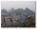Guilin - neue Architektur zwischen alten Huegeln