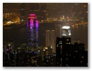 Hong Kong - manche Gebaeude wechseln auch ihre Farbe