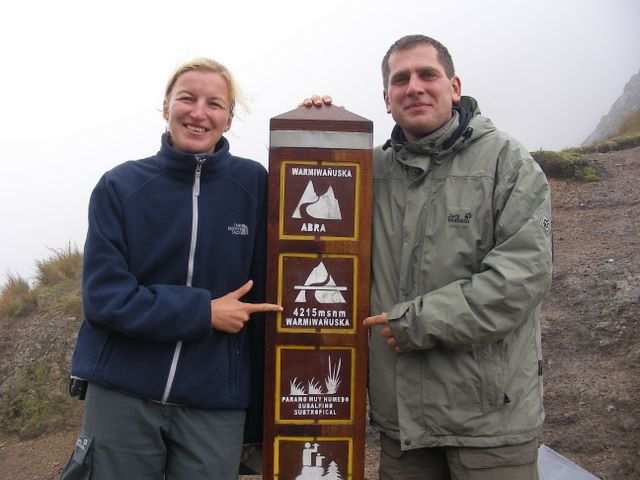 Geschafft! Wir haben den ersten und mit 4.215 m hoechsten Pass des Trails erreicht.