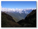 Wir haben den zweiten Pass erreicht und geniessen den Ausblick.