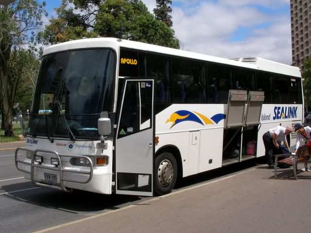 Das Abenteuer beginnt!: Der Shuttlebus zur Faehre nach Kangaroo Island!