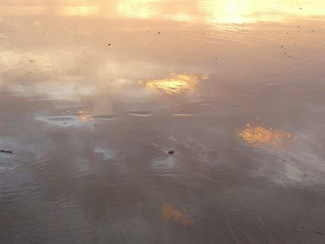 Nur noch Spuren im Sand.