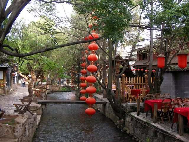 Lijiang - Es gibt auch viele Restaurants!