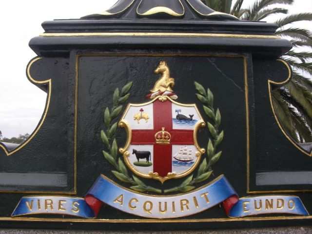 Das Stadtwappen von Melbourne.