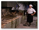 Denn heute gibt es Asado! Ein argentinisches BBQ. Grillmeister ist Marco.