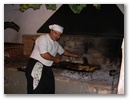 Der Grillmeister gibt noch mal alles.