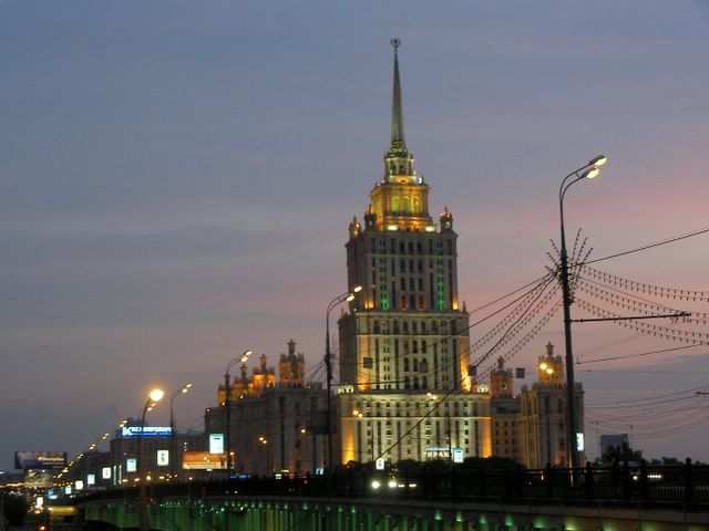 Das Hotel Ukraina versucht mit Kommunismus Charme Devisen zu kassieren.