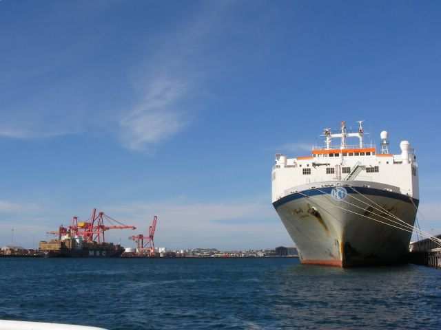 Zurueck im Hafen von Perth.