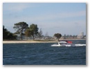 Speedboot am Stadtstrand.