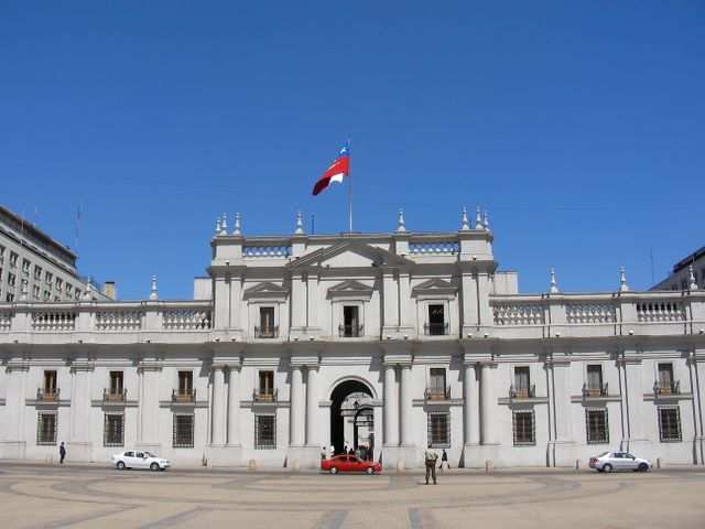 Gleich daneben, der ”Palacio de La Moneda“.