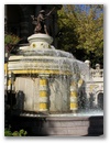 Noch mehr Brunnen.