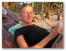 Bine fleissig bei der Webseiten-Gestaltung.