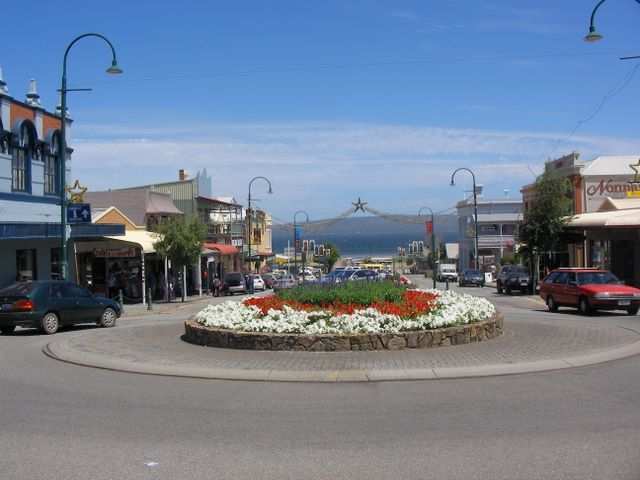 Am fruehen Nachmittag kamen wir in Albany an! Hier die Hauptstrasse!