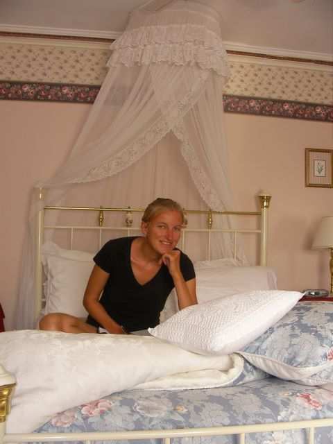 Nach zig verschiedenen Campigplaetzen (meist voll oder sehr unschoen) haben wir uns doch fuers B&B entschieden!