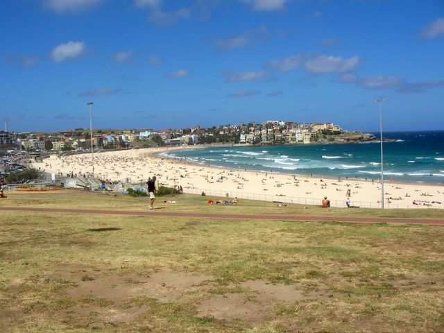 Naechster Tag: Sonne am Bondi Beach geniessen.