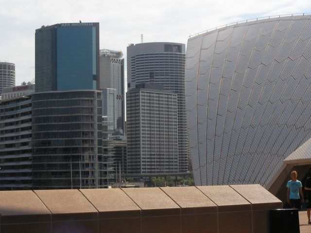 Oper und Skyline.