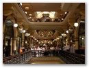 Ankunft an der Town Hall Station und schon waren wir einer von Sydneys schoensten Shopping Malls.