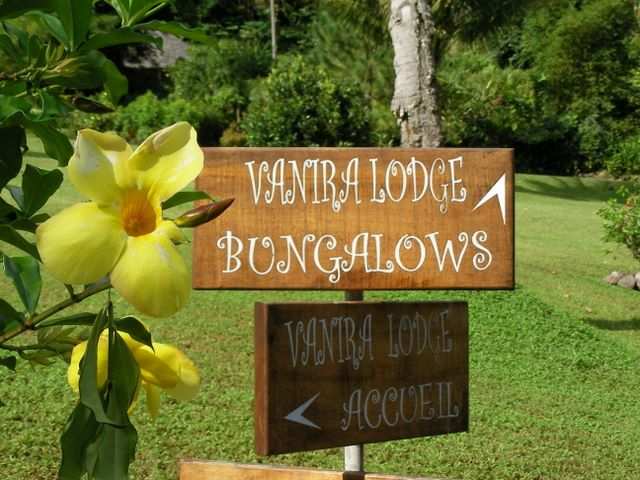 Mittags sind wir dann bei unserem eigentlichen Ziel fuer die ersten 3 Tage angekommen: Die Vanira Lodge auf Tahiti Iti.