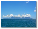 Vom Hafen aus sieht man Moorea.