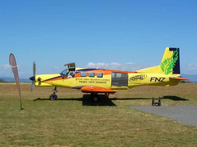 Man braucht auf jeden Fall ein Flugzeug!